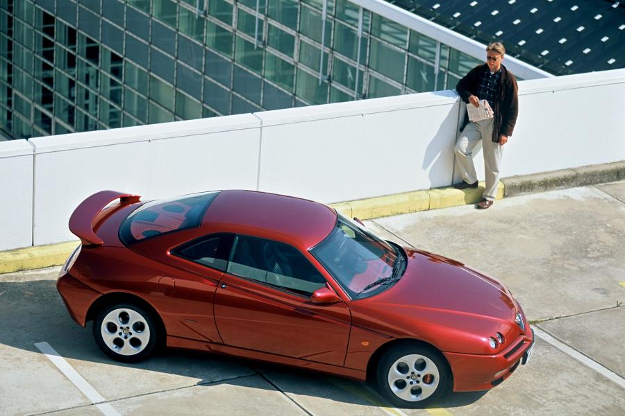  Alfa Romeo GTV (916C) 1998 года  (WW) (фото 5 из 11)